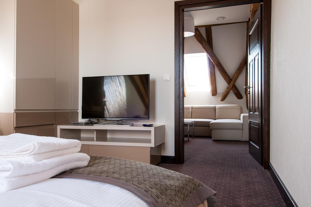 B&B Wieniawa Parking I Sniadanie W Cenie! Breakfast And Parking Included! Leszno  Exteriör bild