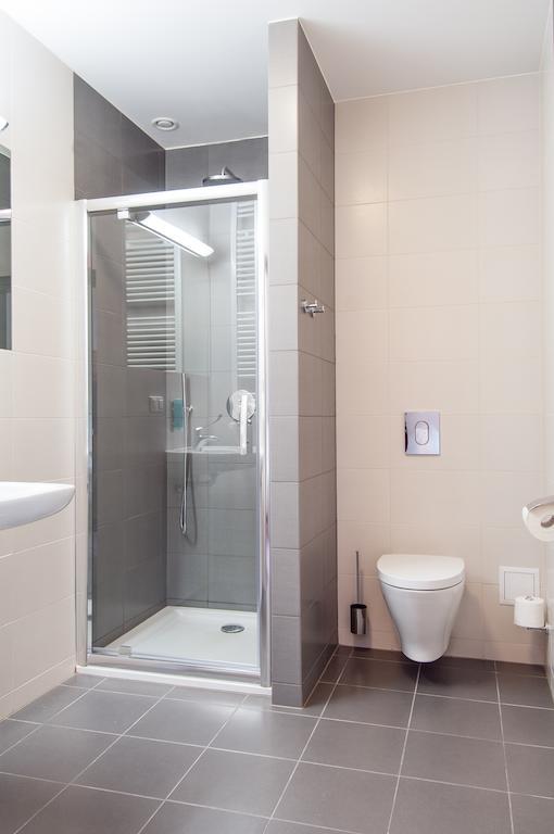 B&B Wieniawa Parking I Sniadanie W Cenie! Breakfast And Parking Included! Leszno  Rum bild